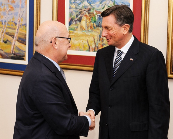 Photo Agence STA : M. Sapin reçu par le Président Borut Pahor, Slovénie, Février 2015