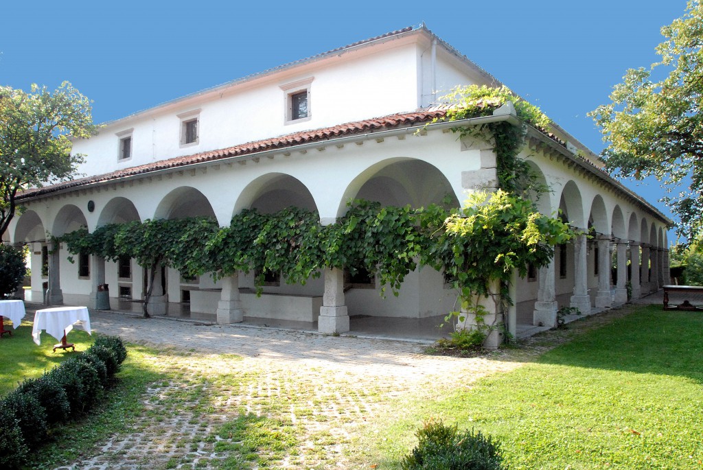 Vipava, Dvorec Zemono, Slovénie (Photo Wikipedia)